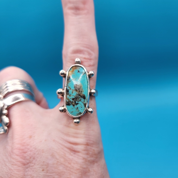 Turquoise and Silver Oval Ring - Picture 2 of 6